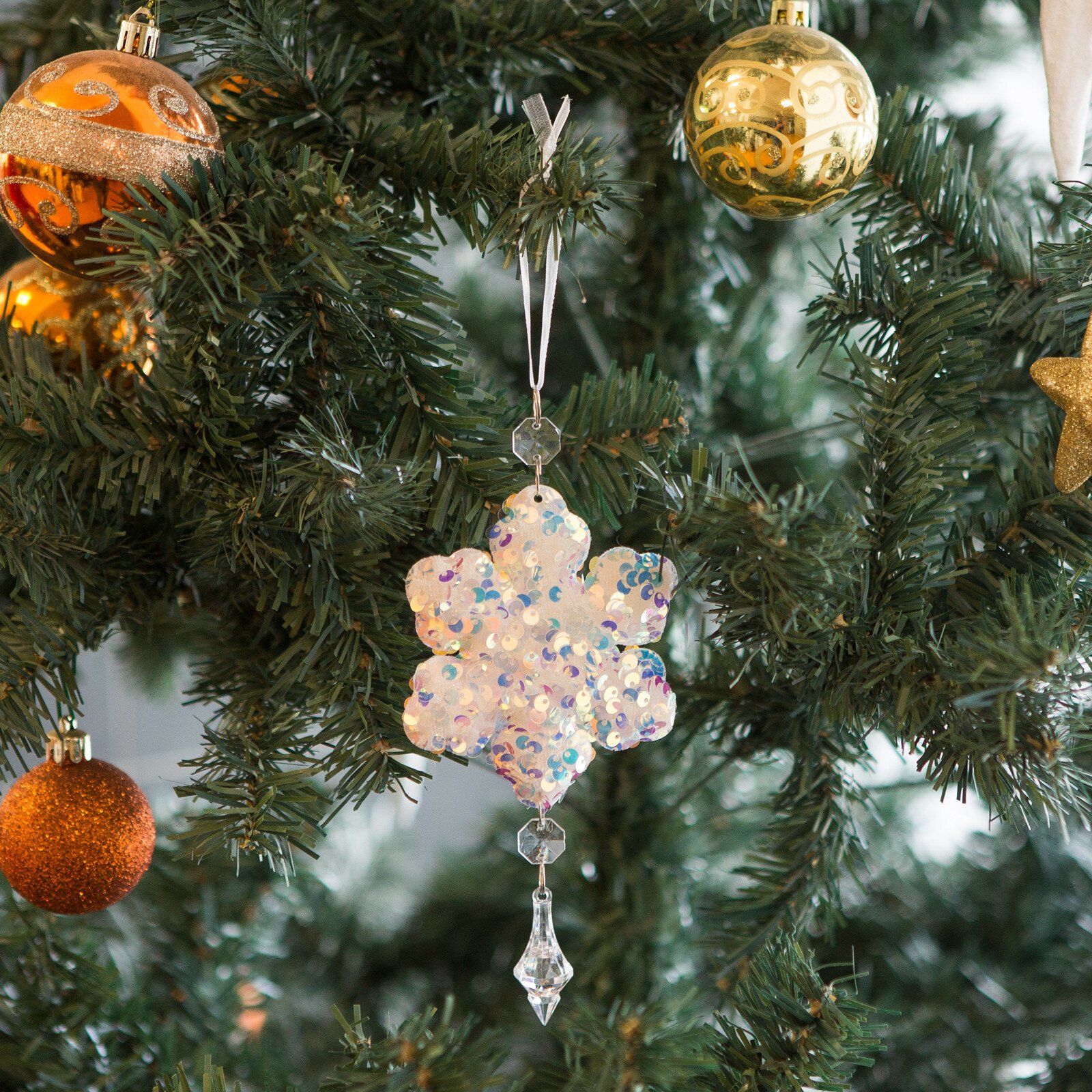 Ornament pentru bradul de Crăciun - stea- irizat, acrilic - cu agățătoare - 2 forme: fulg și stea thumb