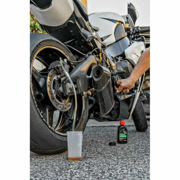 Brake, brake bleeding kit