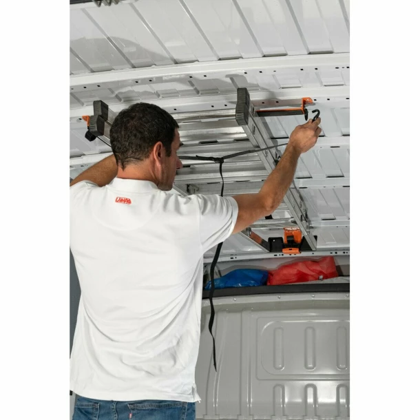 Van Ladder Holder, suport interior pentru scara cu fixare pe plafon in compartimentul de marfa