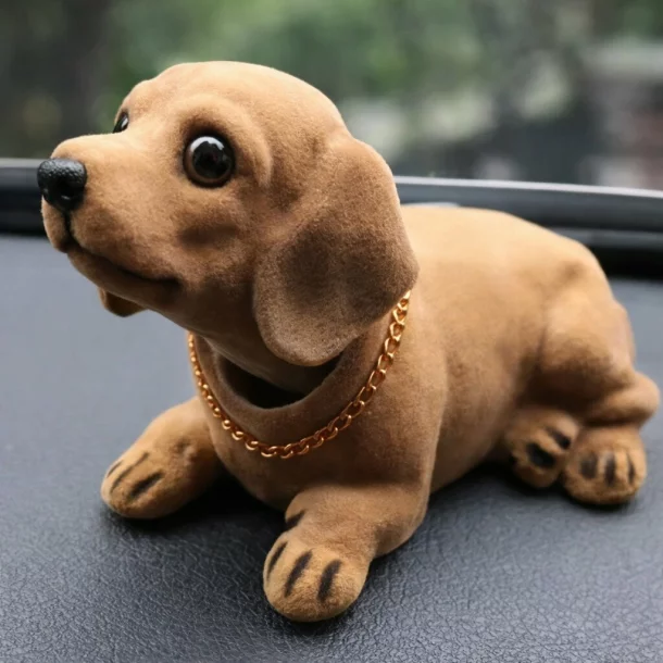 Ornament auto interior, caine care da din cap - Teckel