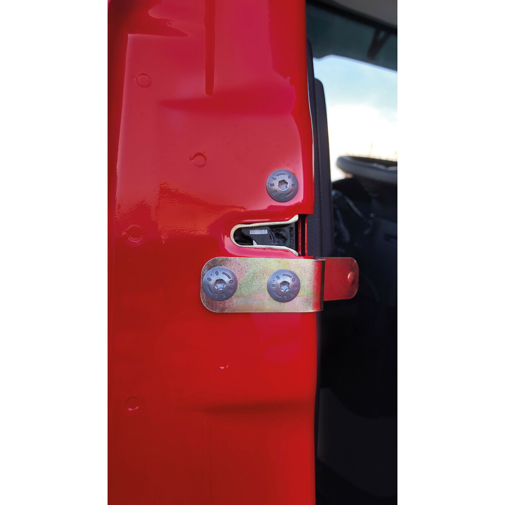 Additional truck door locks - Iveco S-Way (10/19>) thumb