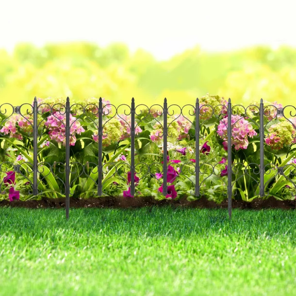 Flower bed border / fence