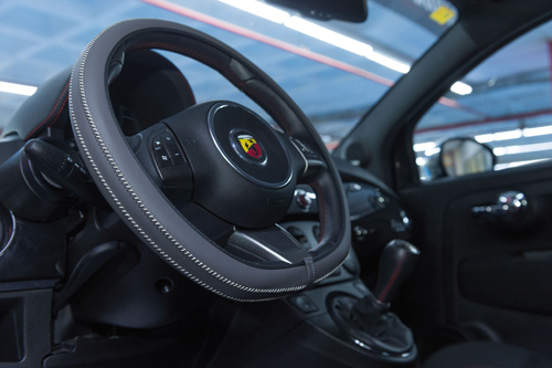 Artisan steering wheel cover - M - Ø 37/39 cm - Grey/White thumb