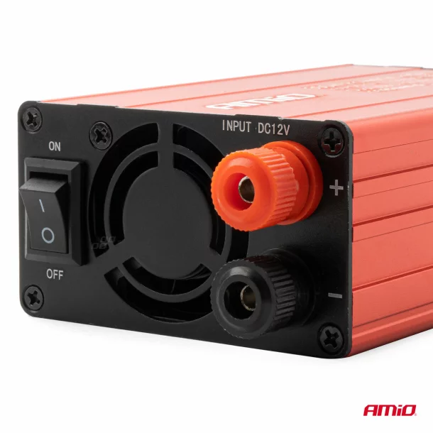 Áram inverter 12V-ról 220V-ra, 300/600W, 2xUSB, Amio