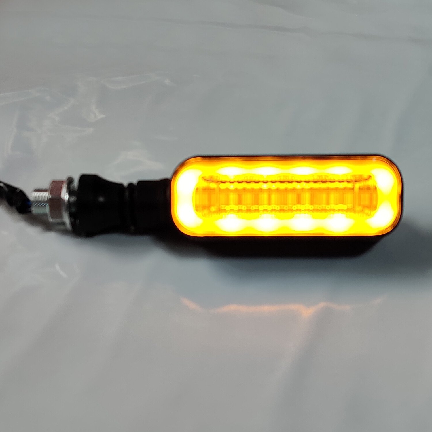 Lampi semnalizare directie mers cu lumina secventiala si pozitie LED 12V 2buc - Fata thumb