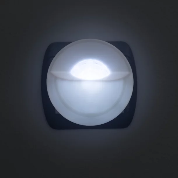 Phenom LED Night Light with Dusk Sensor