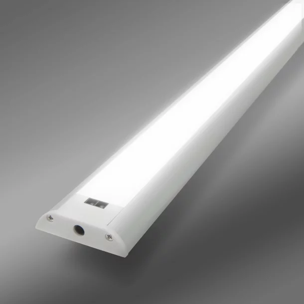 Lumina LED cu senzor de miscare