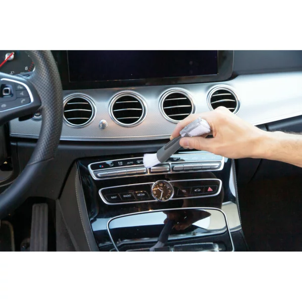 Brush 2 in 1, air-vent and dashboard brush