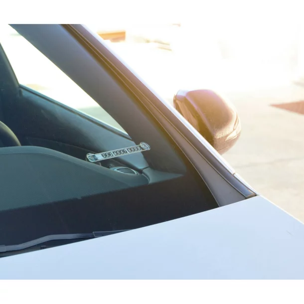 Temporary-parking phone-sign for windscreen installation