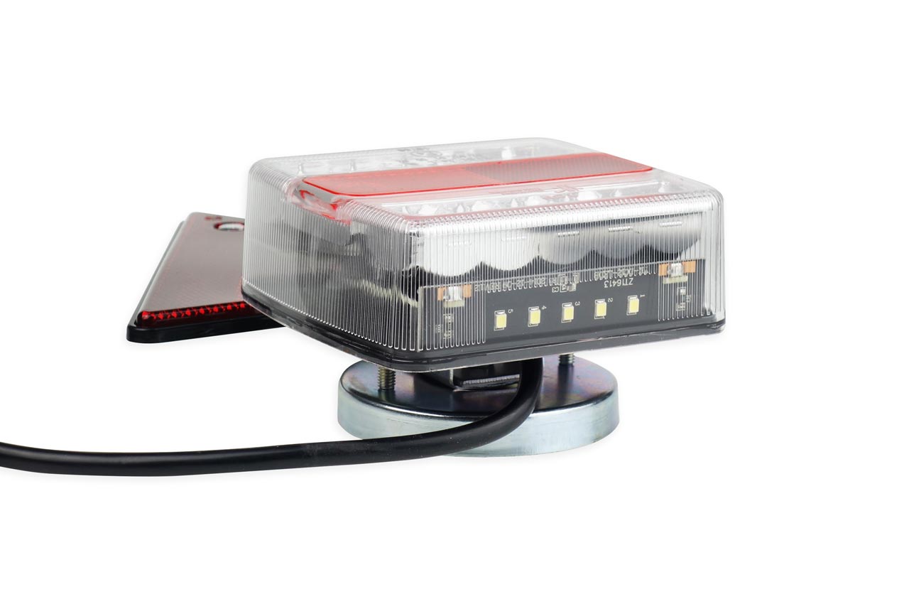 Magnetic trailer LED lamp set with triangle thumb