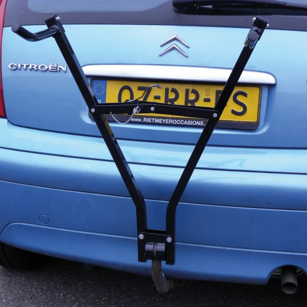 Bike carrier towing hook with license plate holder