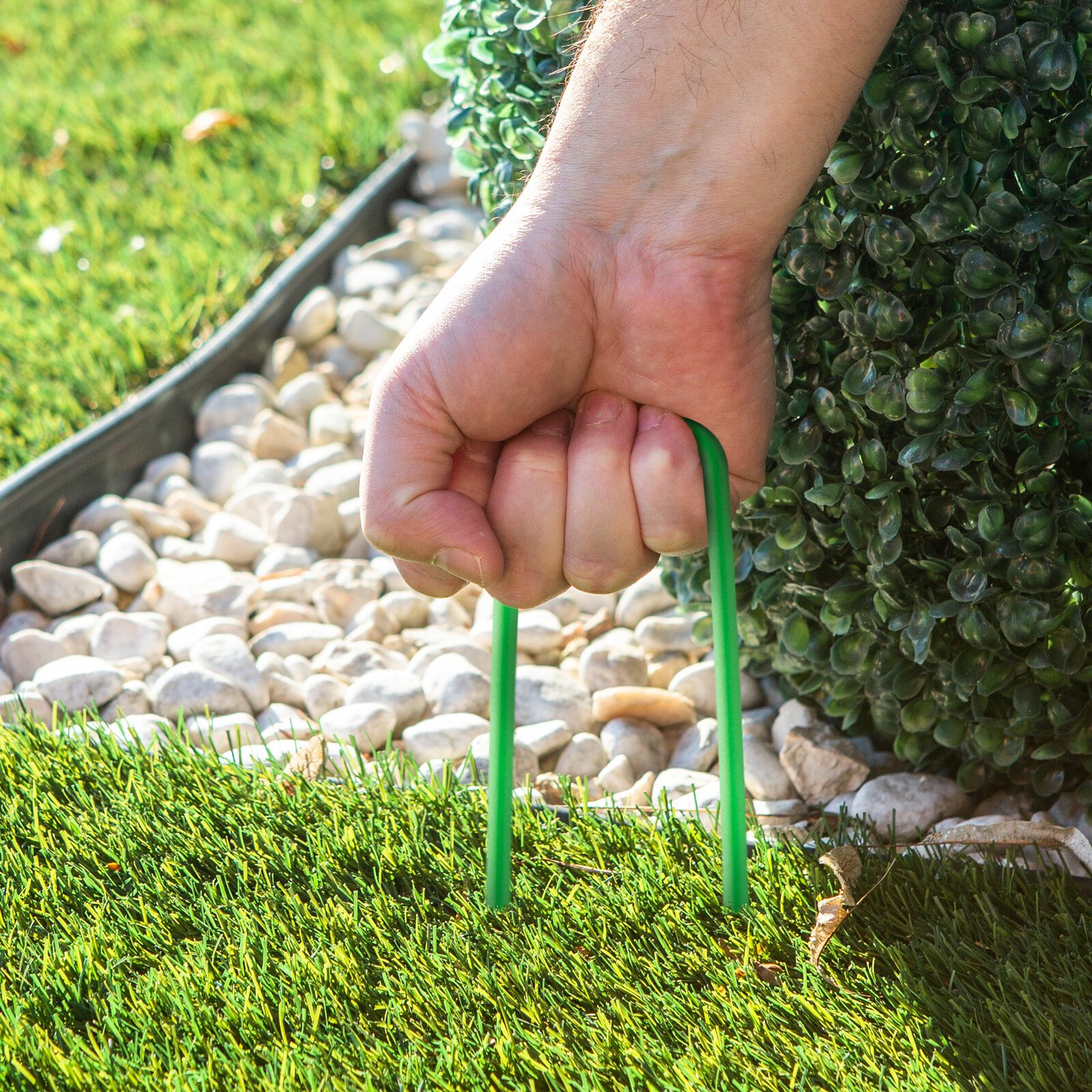 Stake for artificial grass - metal - green - 3 x 15 cm - 10 pcs / package thumb