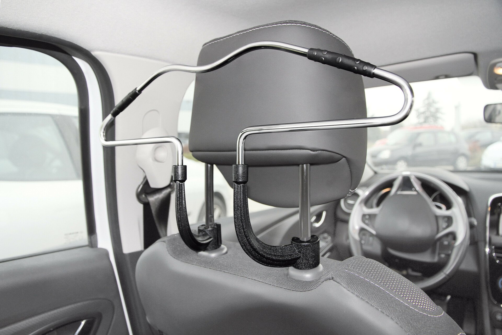 Business-Drive headrest hanger thumb