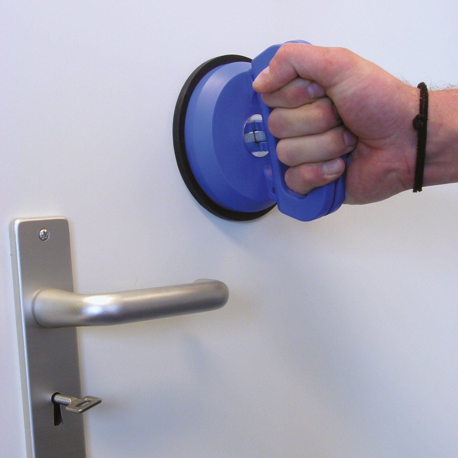 Suction cup universal thumb